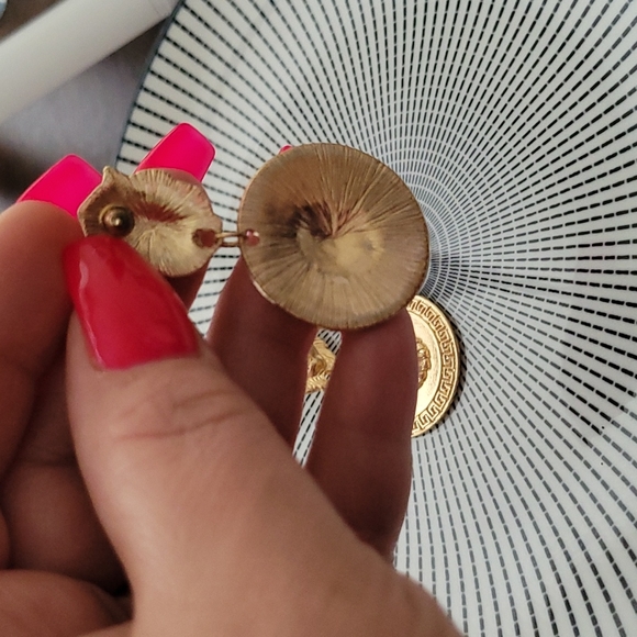 Gold Lion Design Round Drop Earrings - Picture 4 of 4